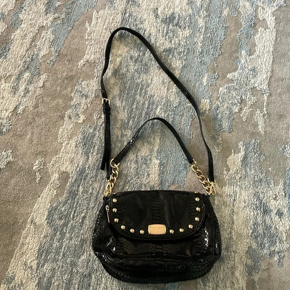 Michael Kors Bedford Black Convertible Shoulder Strap Embossed Leather Handbag - Picture 1 of 9